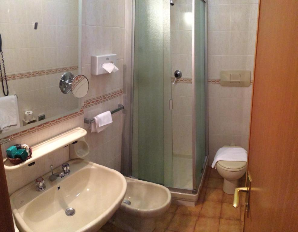 Eden Hotel Varazze Habitación foto